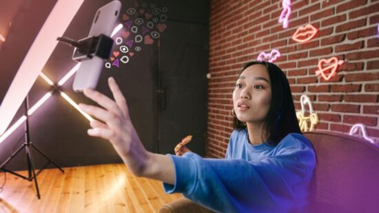 Ako ovplyvňuje influencer marketing nákupné rozhodovanie zákazníka